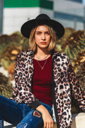 camisa de leopardo com pormenor em cetim preto