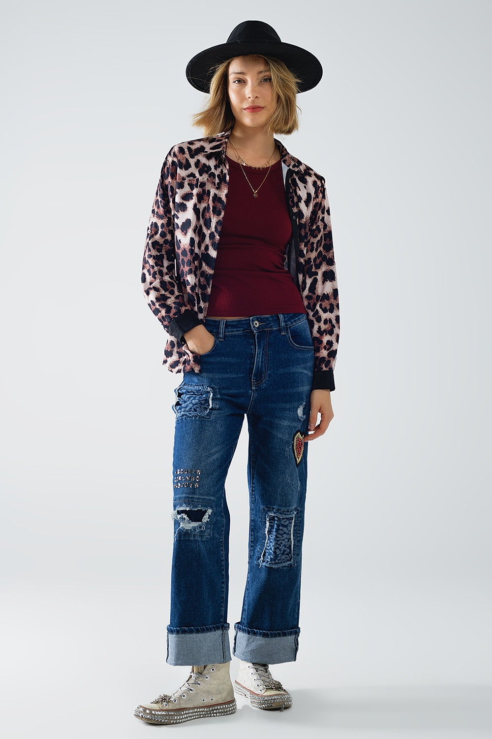camisa de leopardo com pormenor em cetim preto