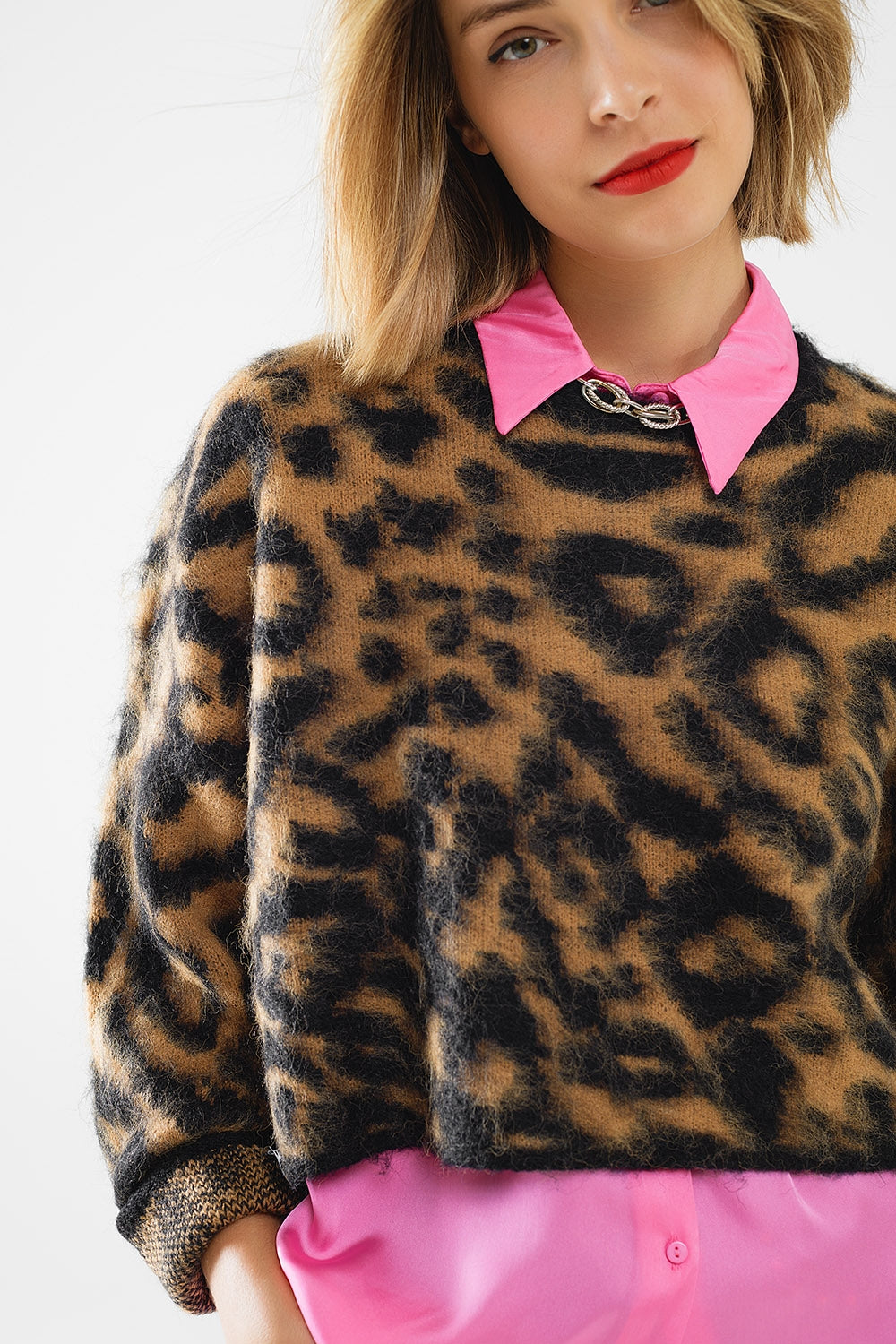 Camisola preta com estampado de leopardo em tecido de malha com lã