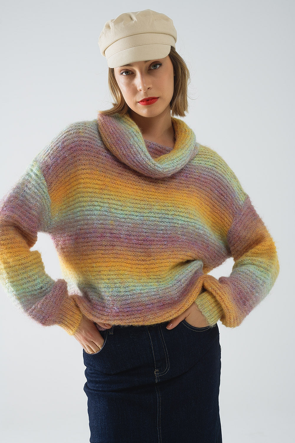 Camisola de gola alta comfy em multicolor