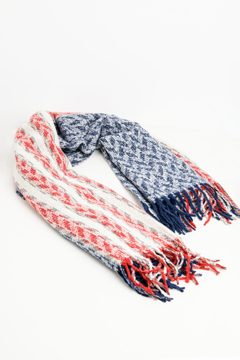 Cachecol estilo americano de xadrez em branco vermelho e azul