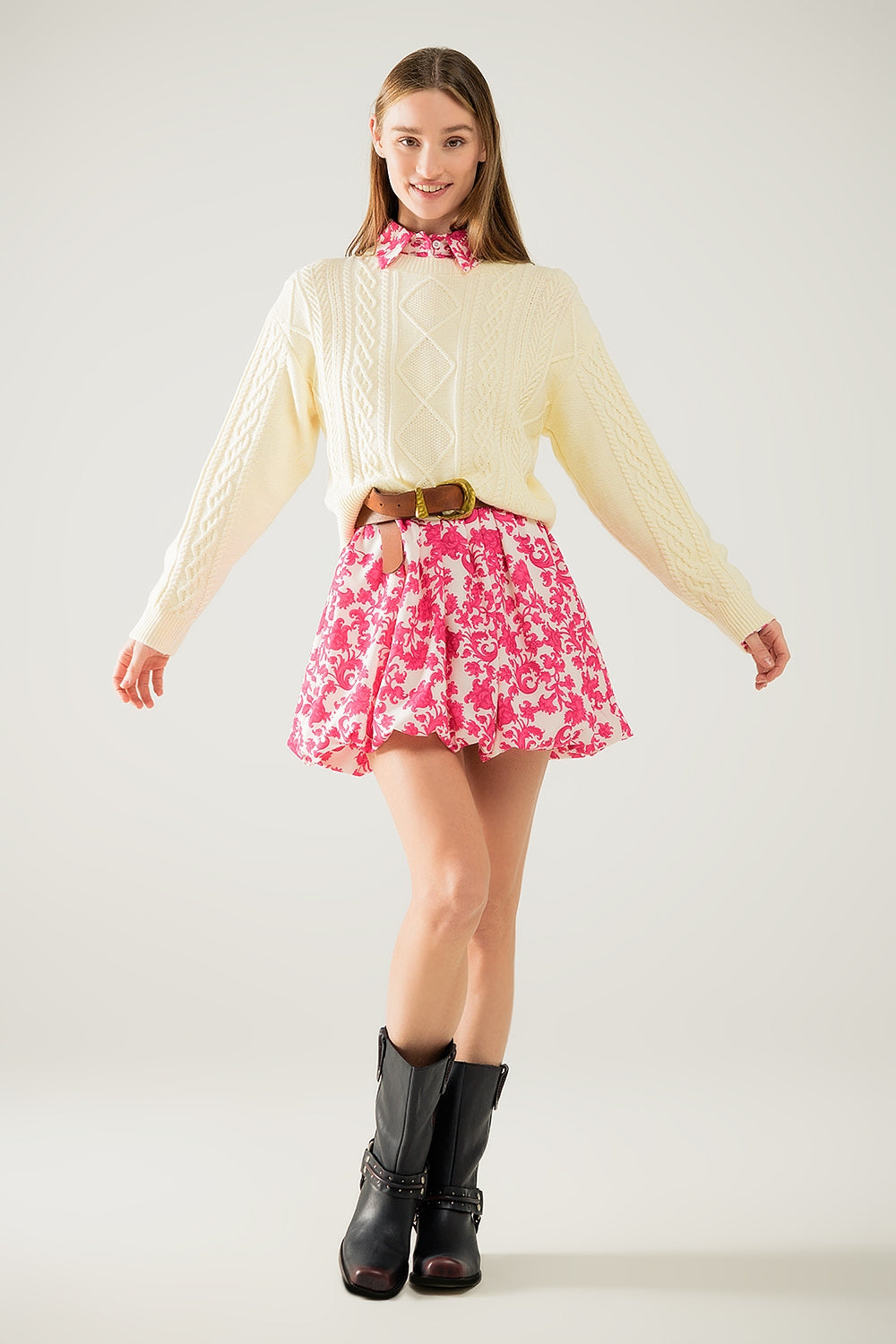 Camisola de malha macia creme com padrão de cabos