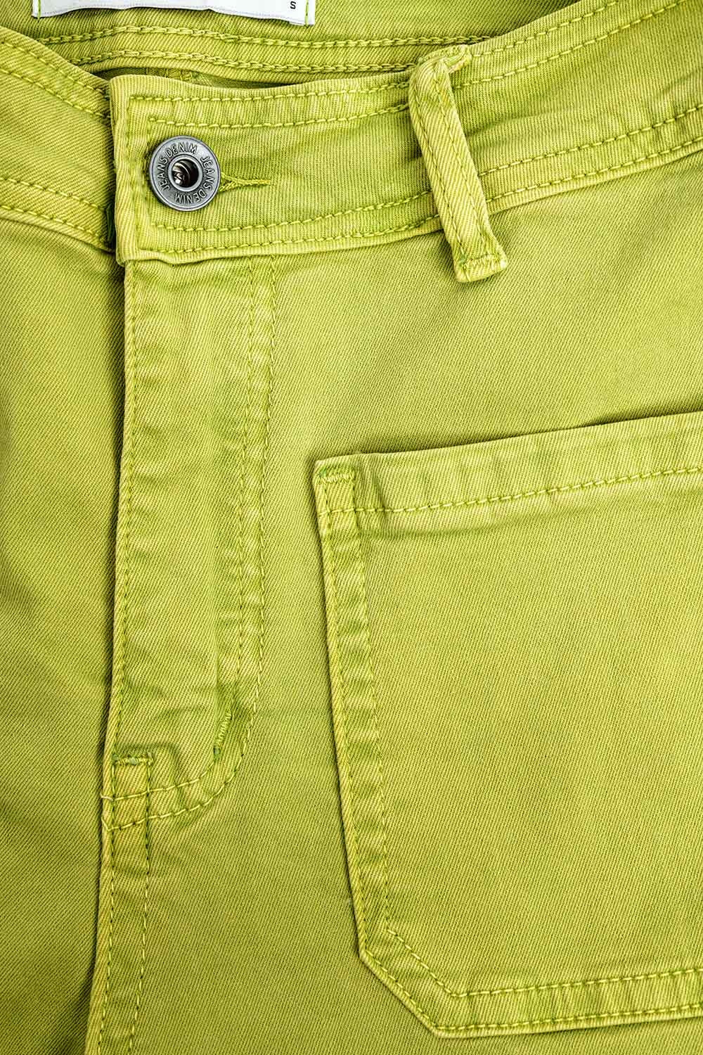 Calças de ganga de perna direita verde-limão com bolsos à frente