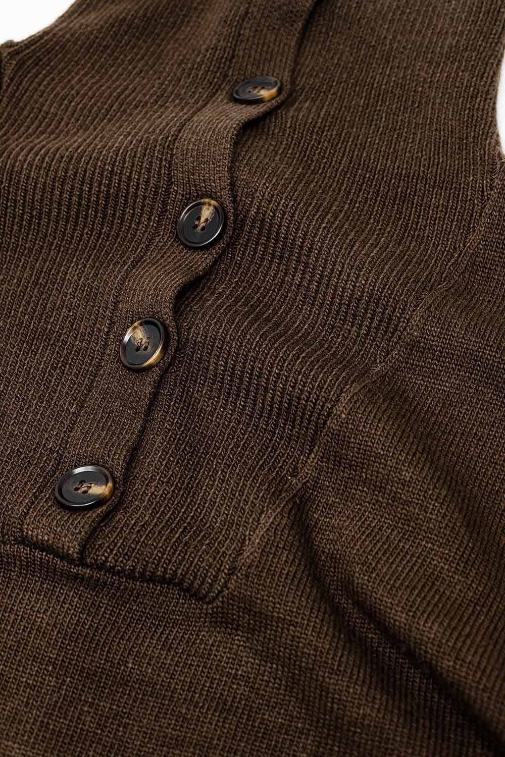 Camisola solta castanha com fecho de botões