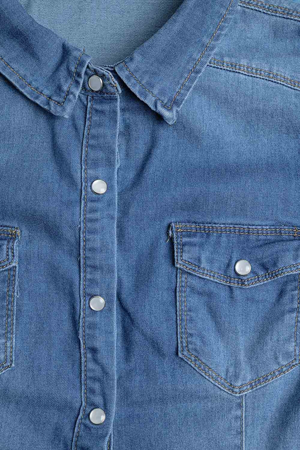 Camisa de ganga elástica com bolsos no peito