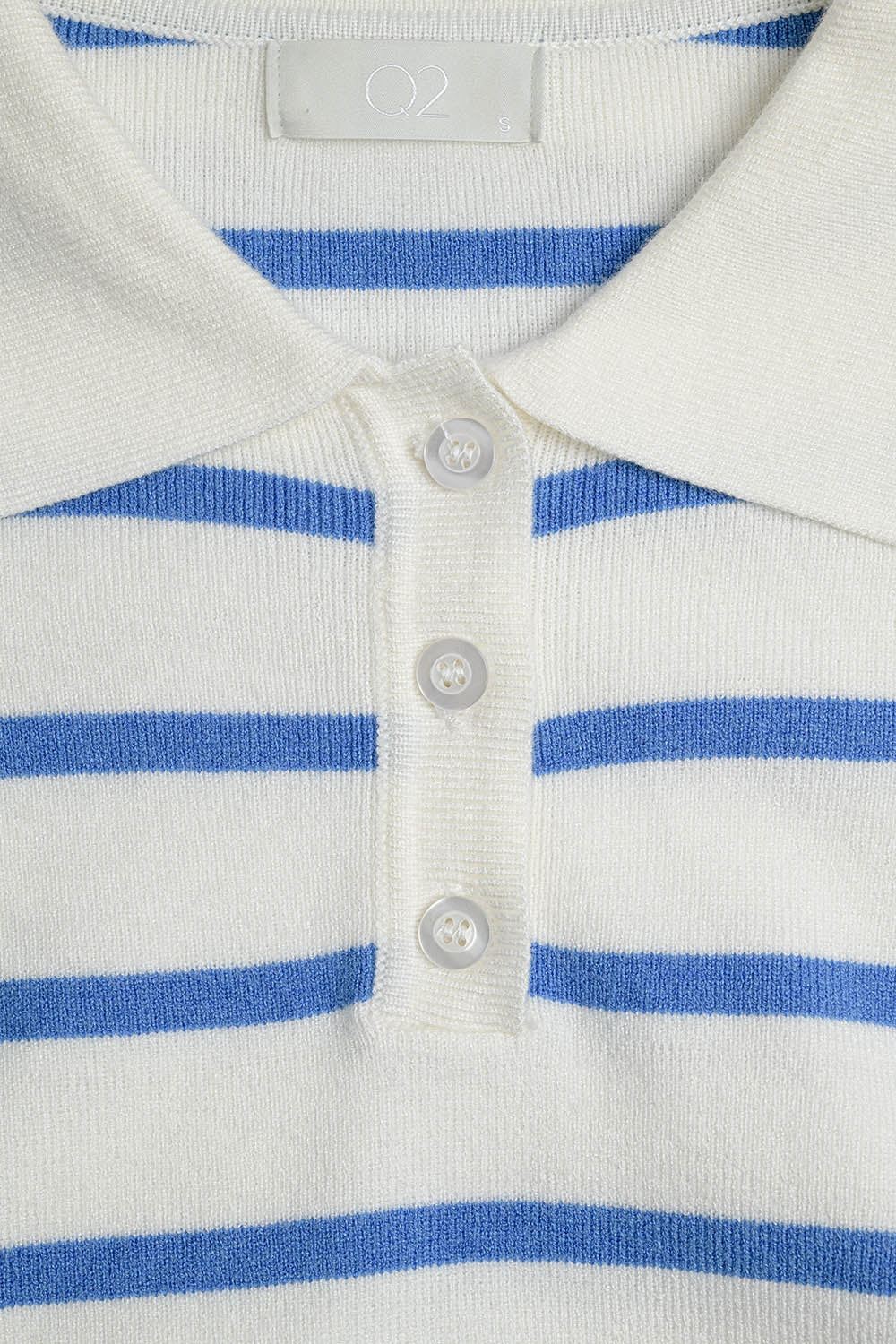 polo de malha macia listrada azul