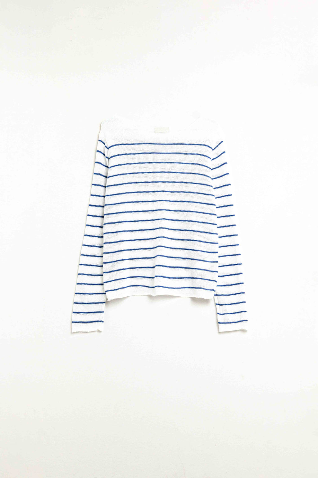 Camisola creme com riscas azuis em malha fina