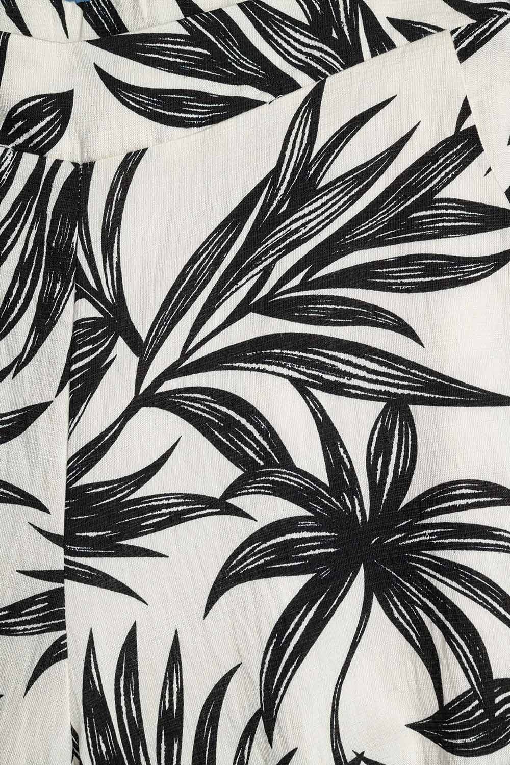 Calças de Pernas Largas em Branco com Detalhe Floral em Preto