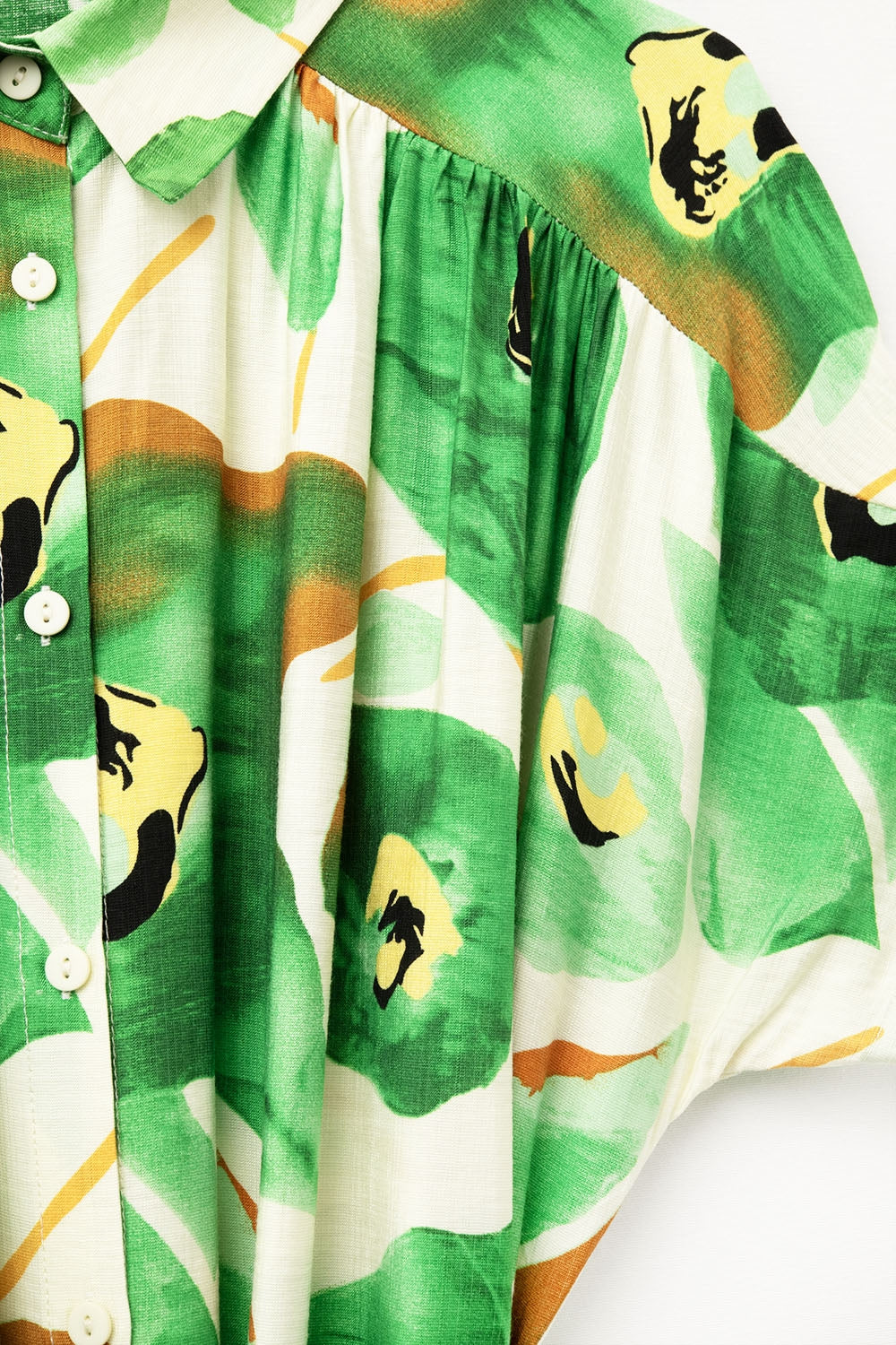 Vestido Bliss Floral em tons verdes e quentes