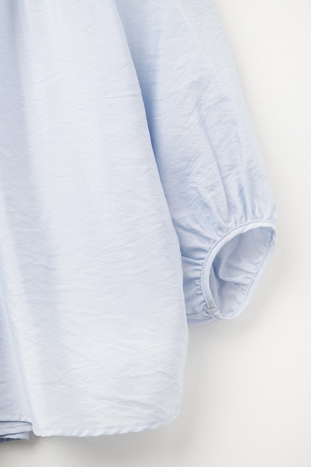 Top de Chiffon Azul Bebê com Mangas Bufantes