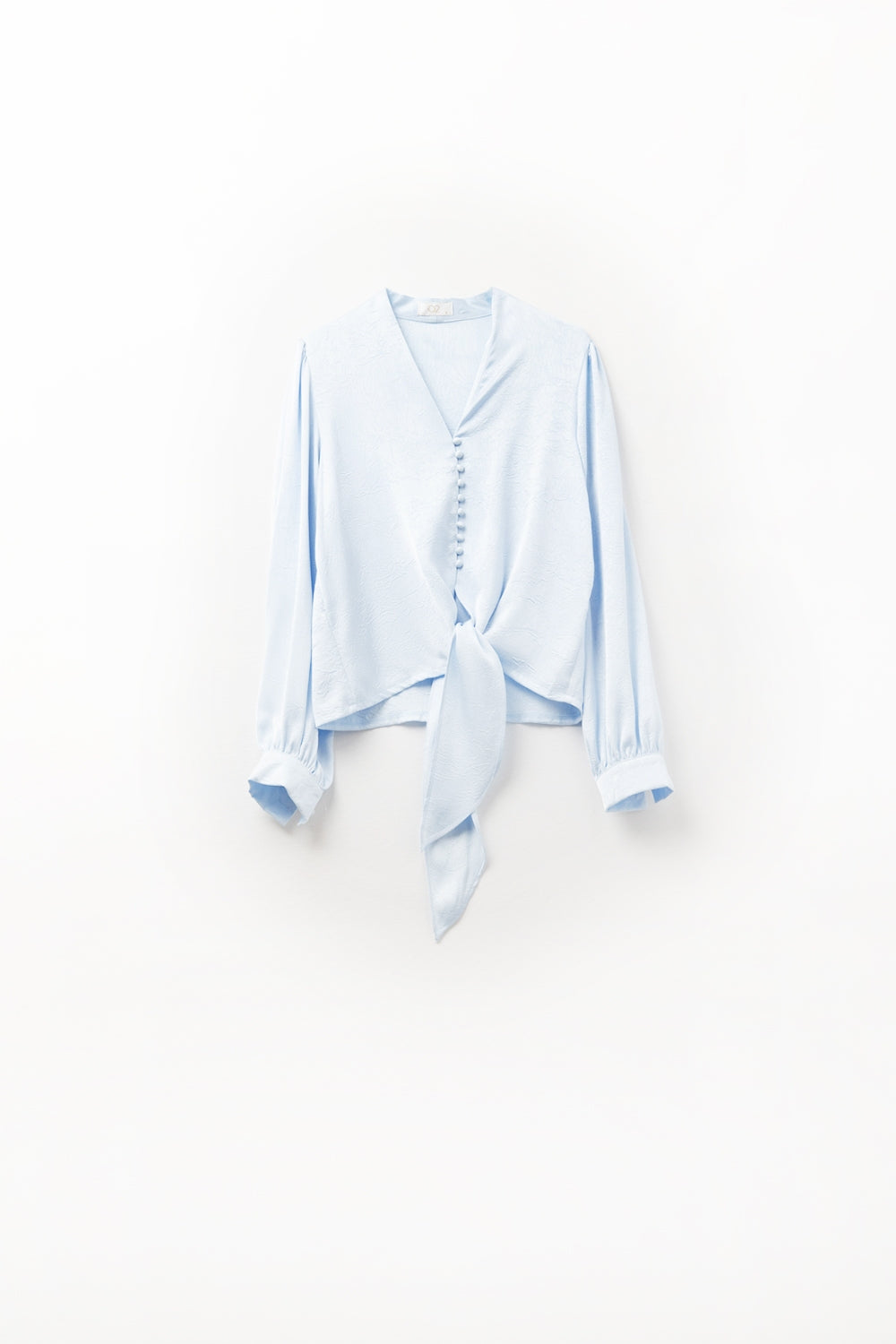 Camisa Cropped com Botões em Azul com Detalhe de Nó