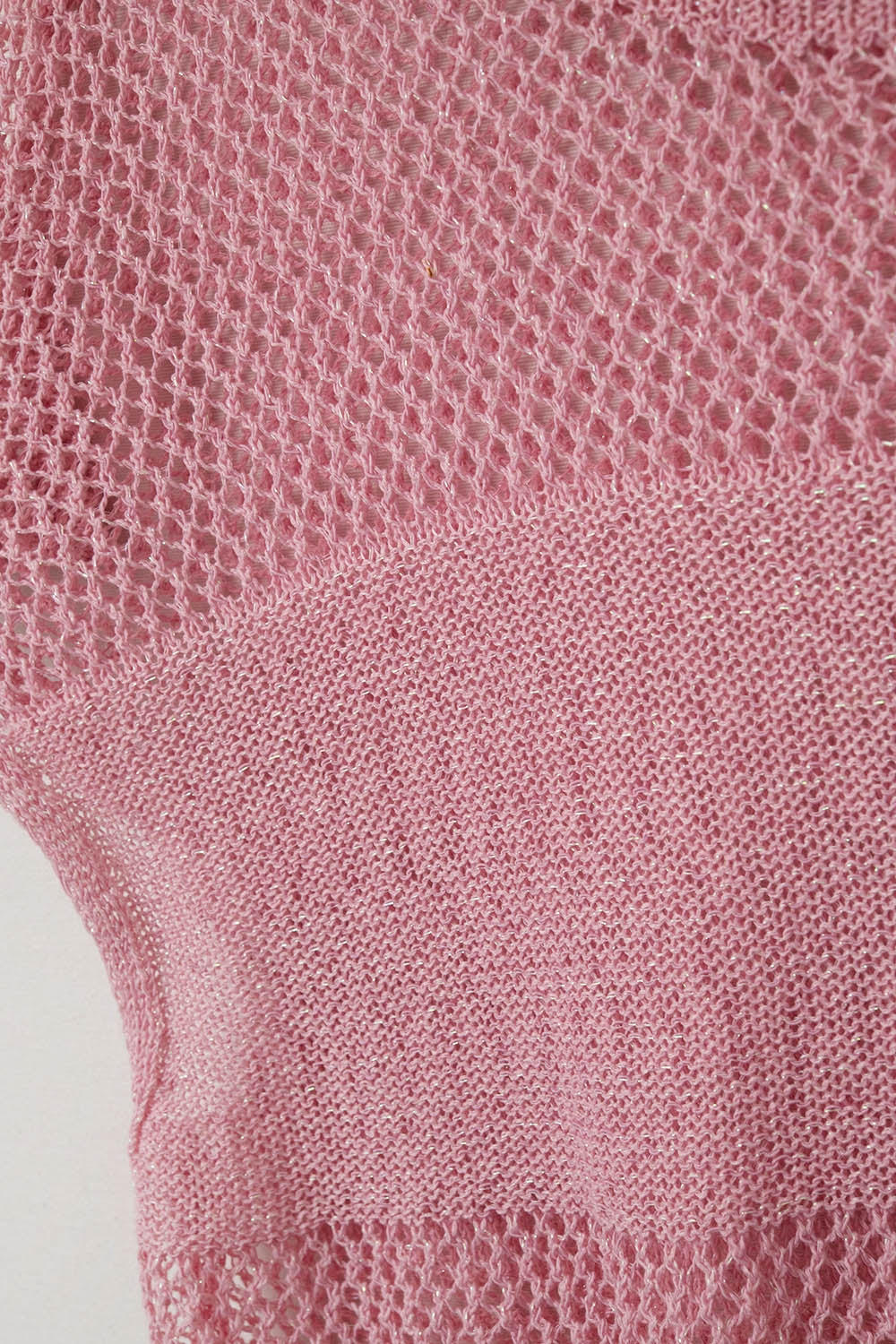 Suéter Sem Manga em Crochê de Malha Aberta Rosa