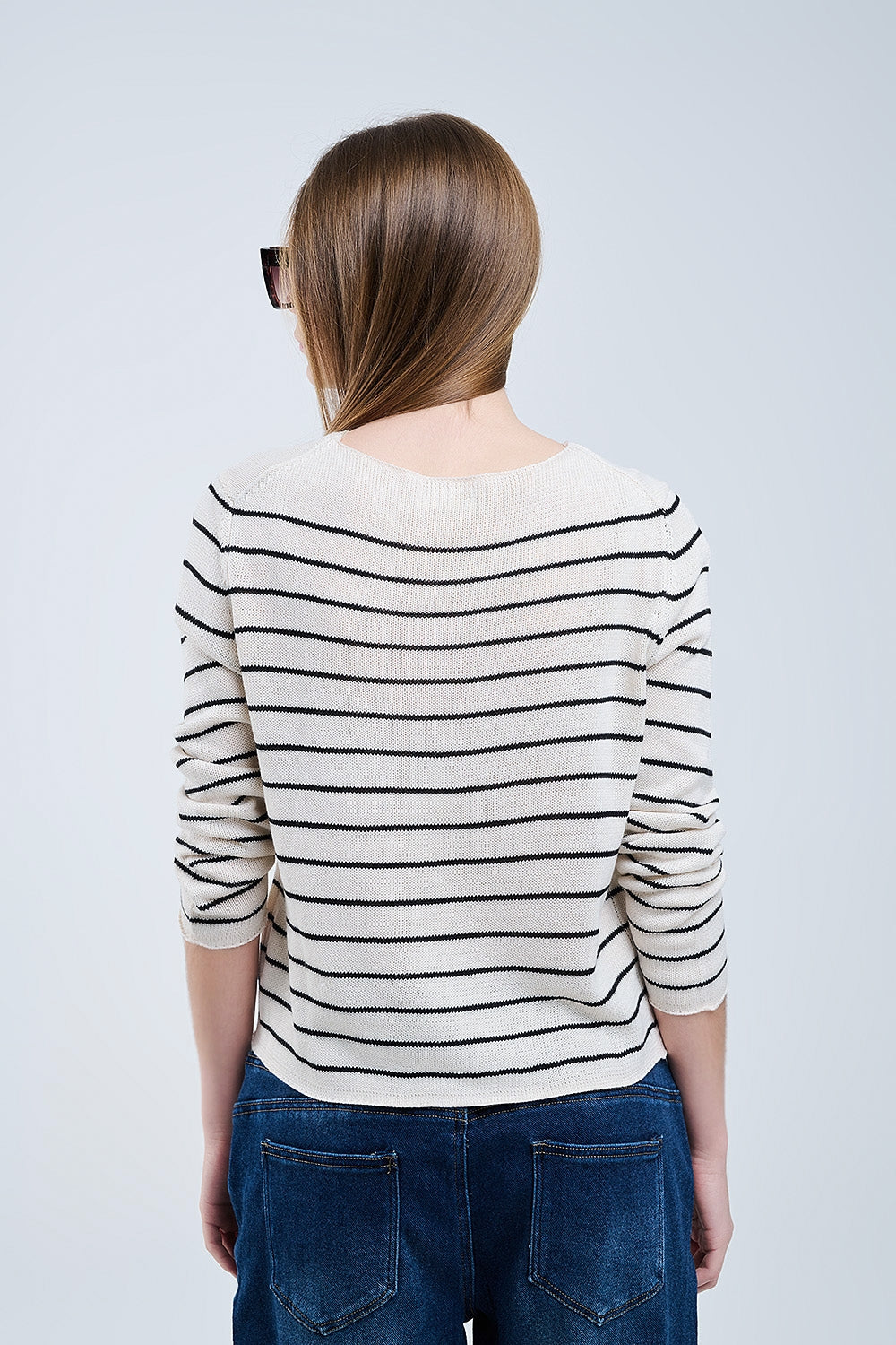 camisola bege às riscas em tricô fino