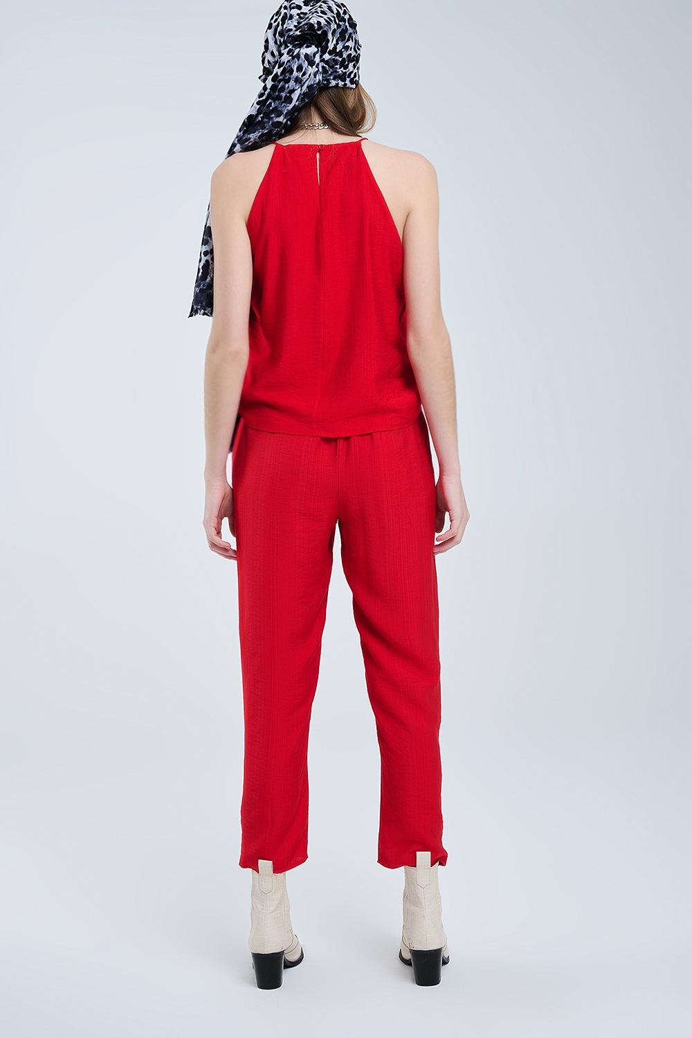 Calças de verão com cintura elástica e bolsos em vermelho