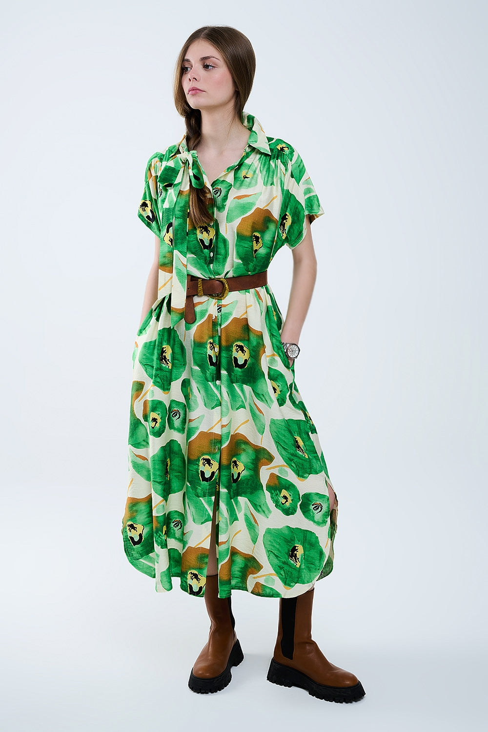 Vestido Bliss Floral em tons verdes e quentes