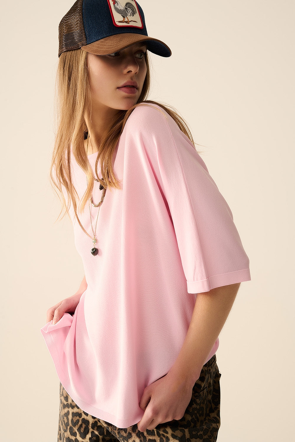 Camisola oversized em cor-de-rosa com mangas até ao cotovelo