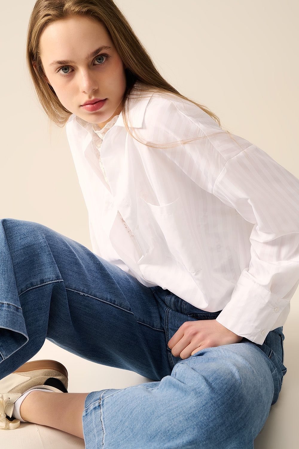 Blusa branca listrada relaxada