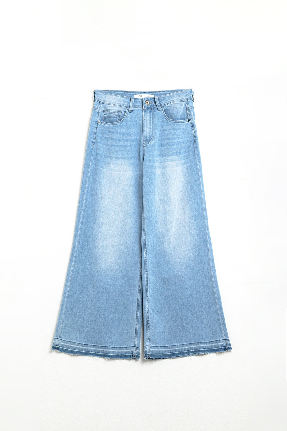 Jeans de tornozelo com perna larga e lavagem clara