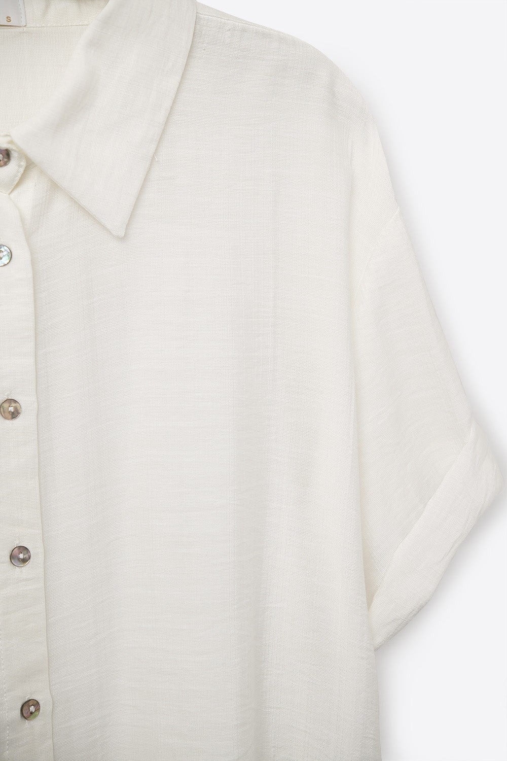 Blusa de manga curta em branco