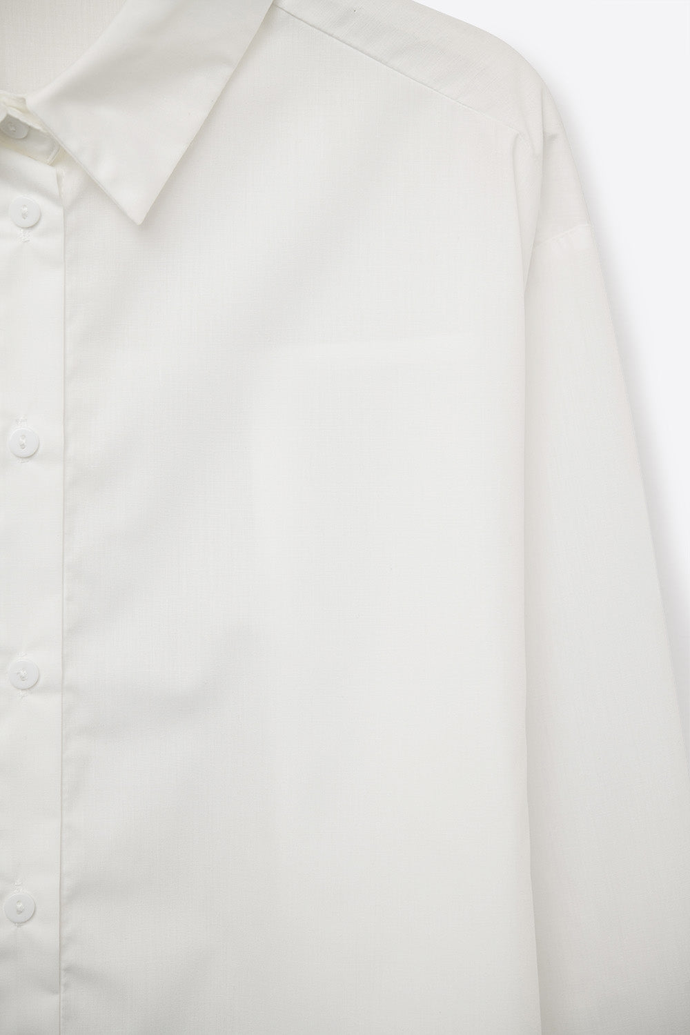 camisa de popelina branca com punhos extra largos