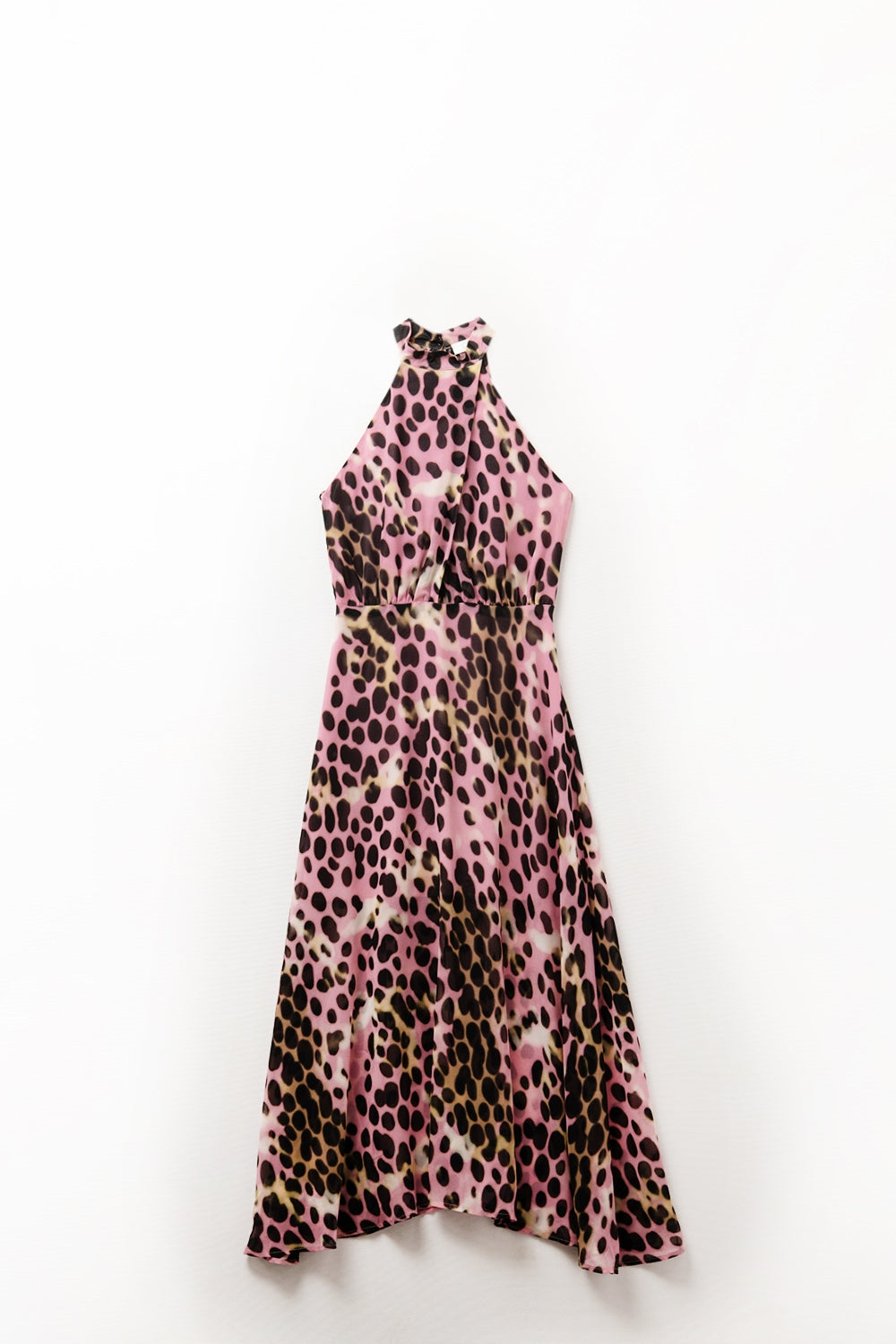 Vestido midi com decote haltere cruzado em rosa e preto com estampado animal