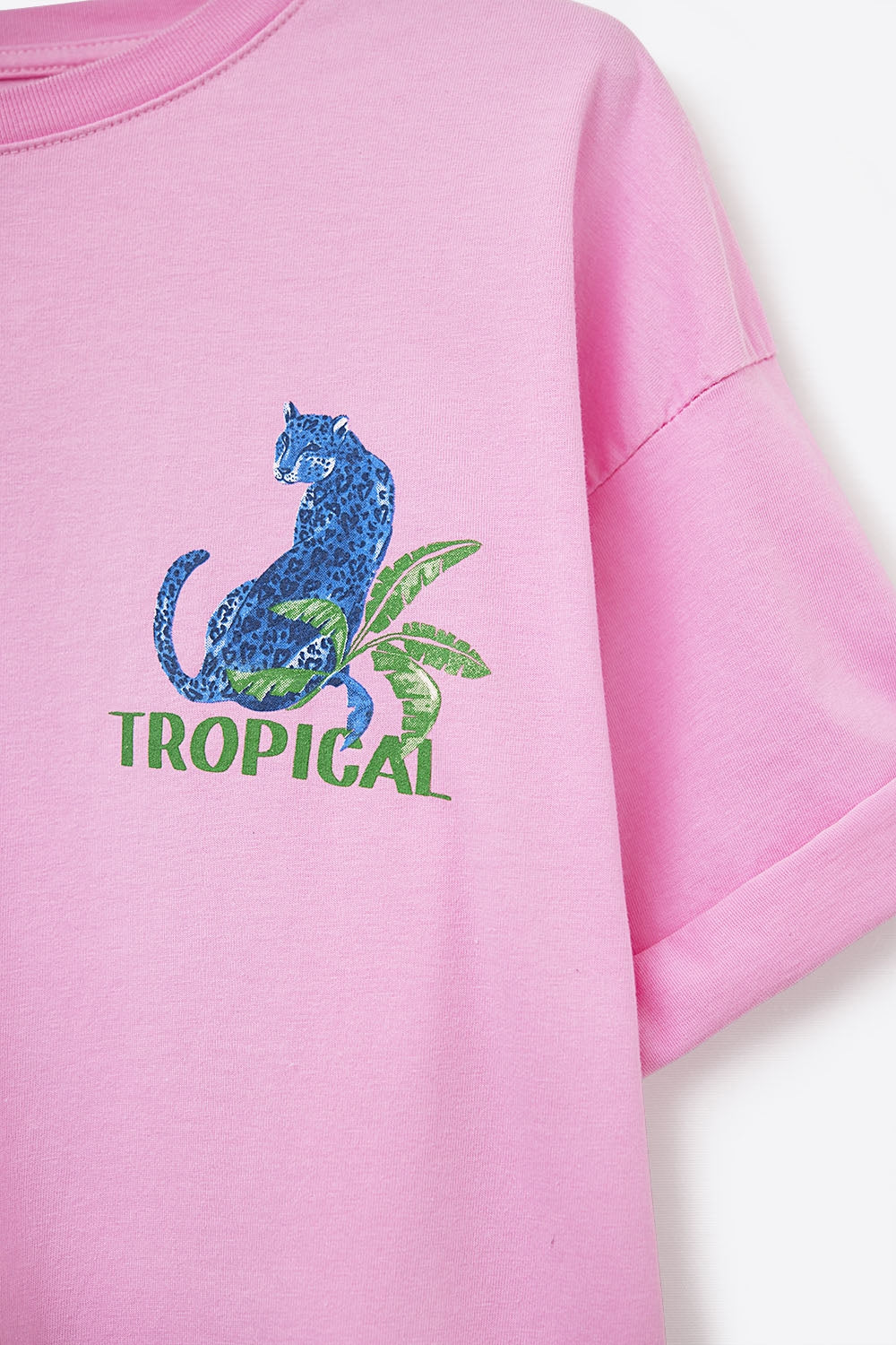 Camiseta rosa feita na Itália com estampa gráfica tropical