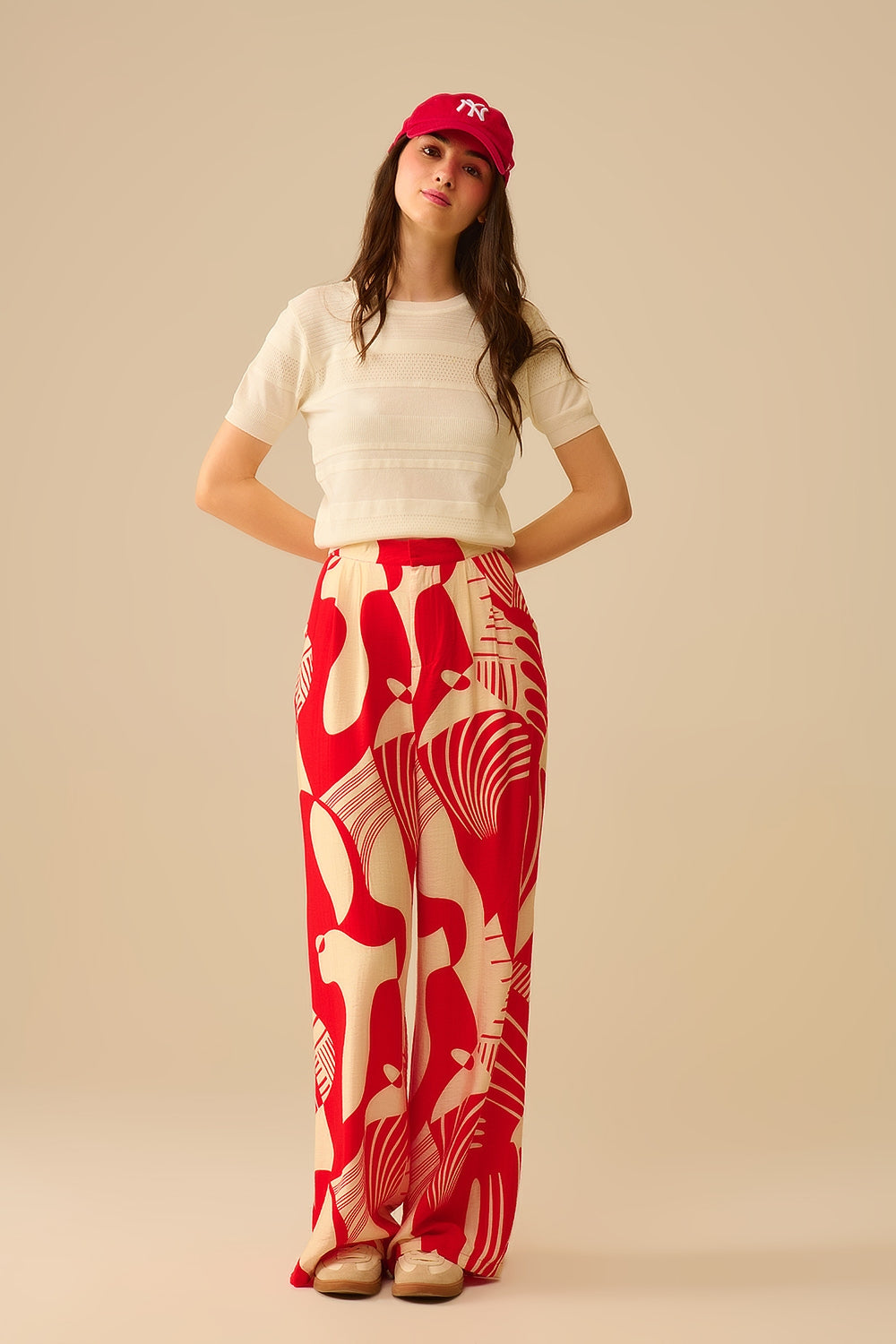 Camisola de malha com riscas texturadas em branco