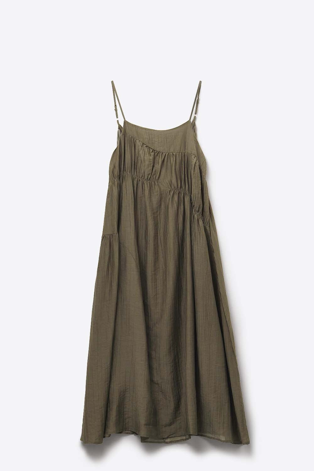 Vestido midi cáqui com alças finas e pormenores enrugados
