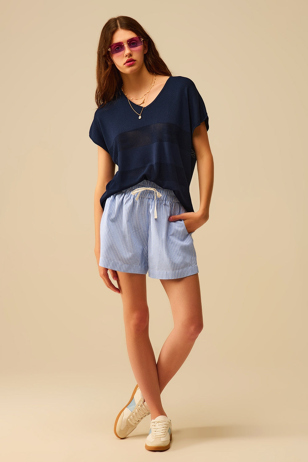 Camisola de malha com riscas azul-marinho