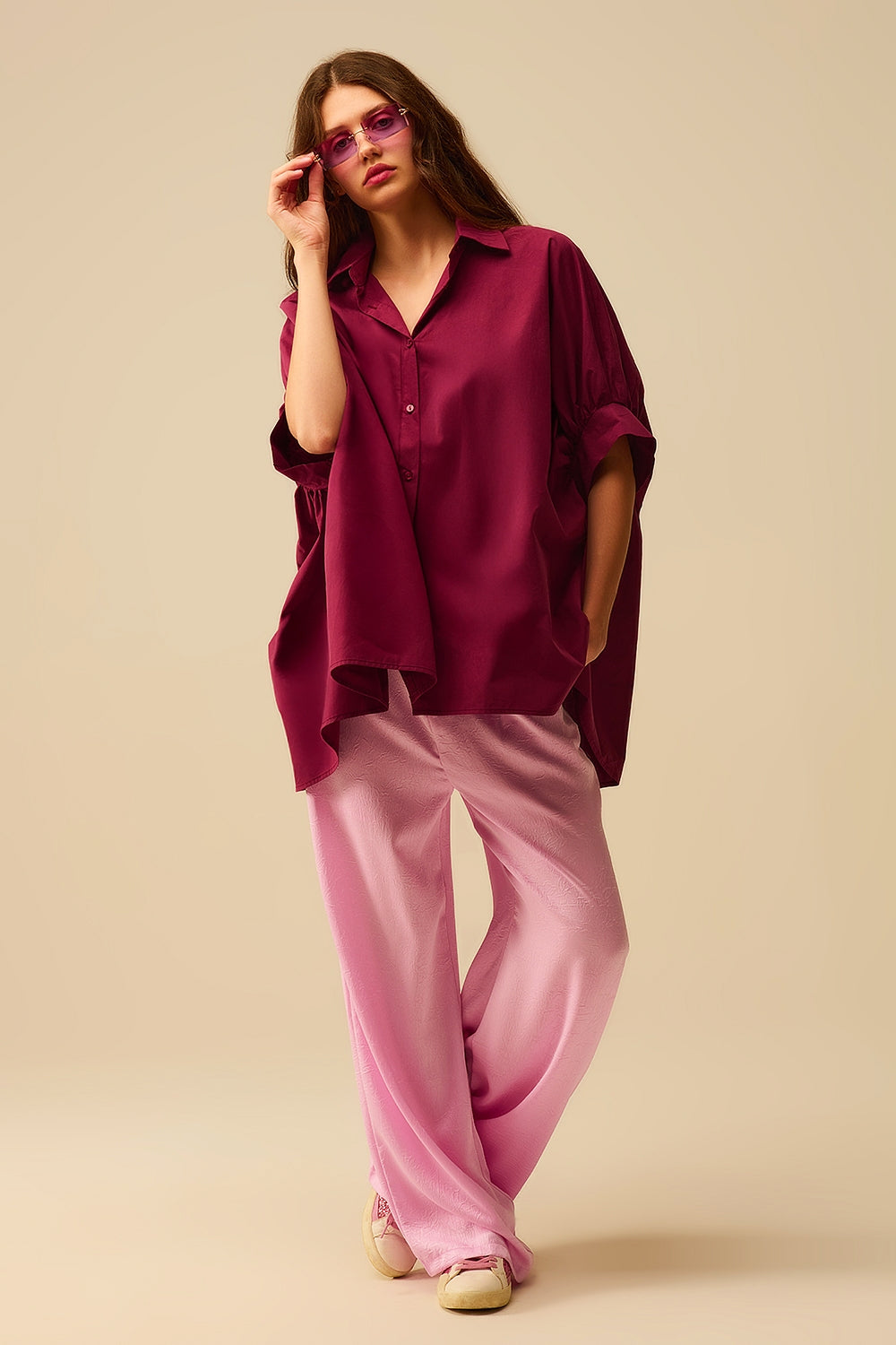 Blusa oversized borgonha com manga curta