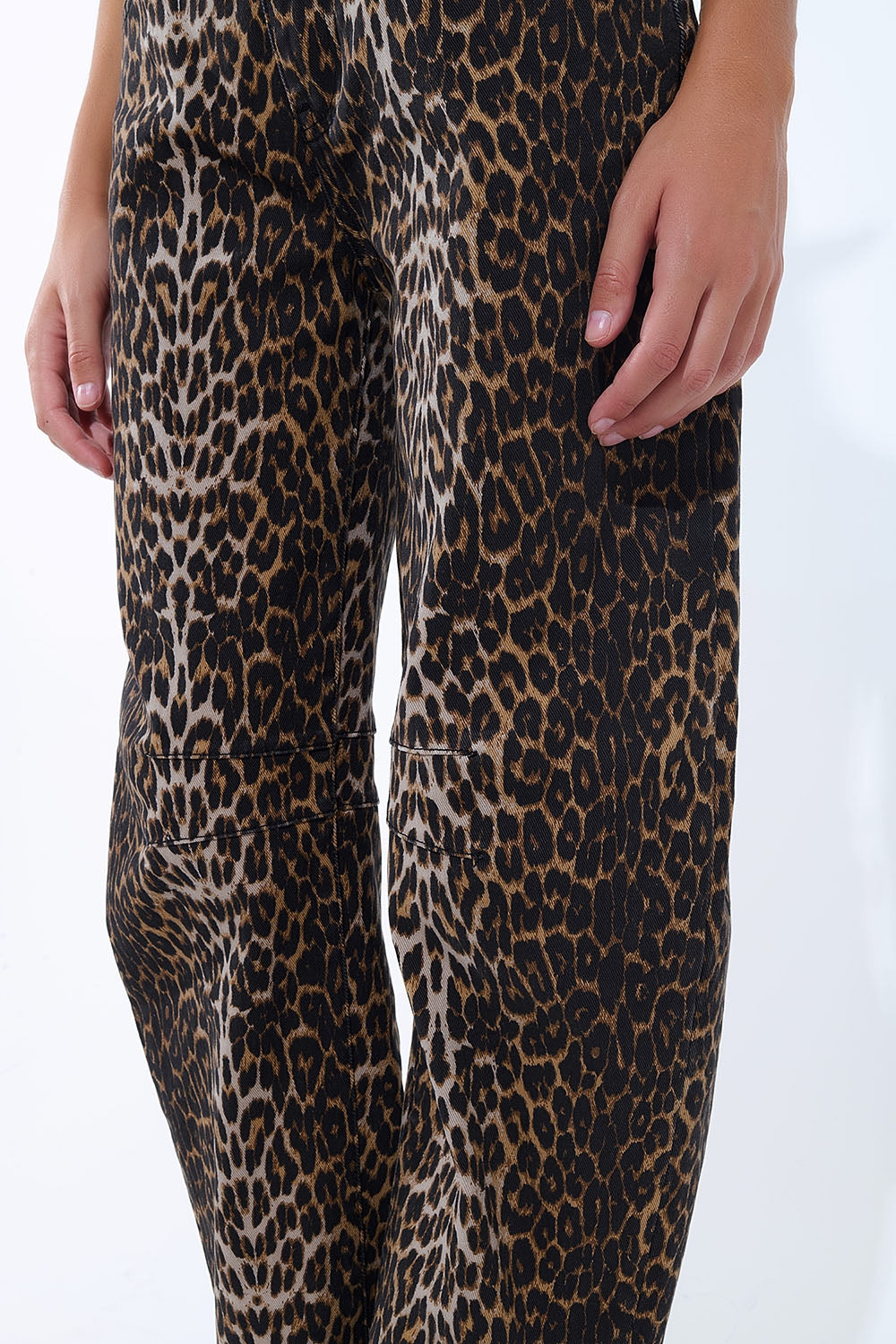 Calças de ganga com estampado leopardo Barrel