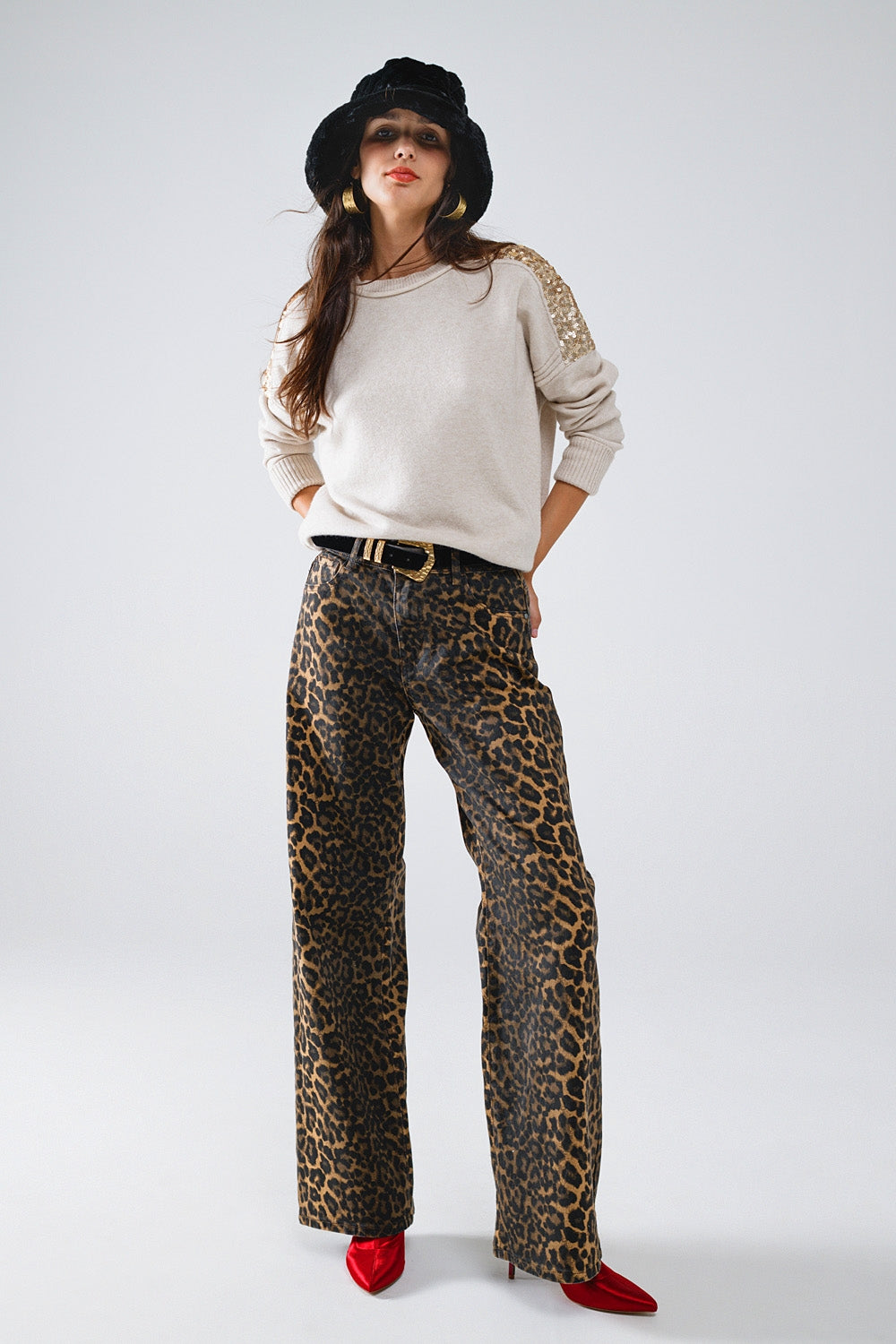 Calças de ganga de perna direita com estampado de leopardo