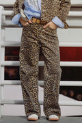 Calça padrão leopardo com degradé na frente e nas costas