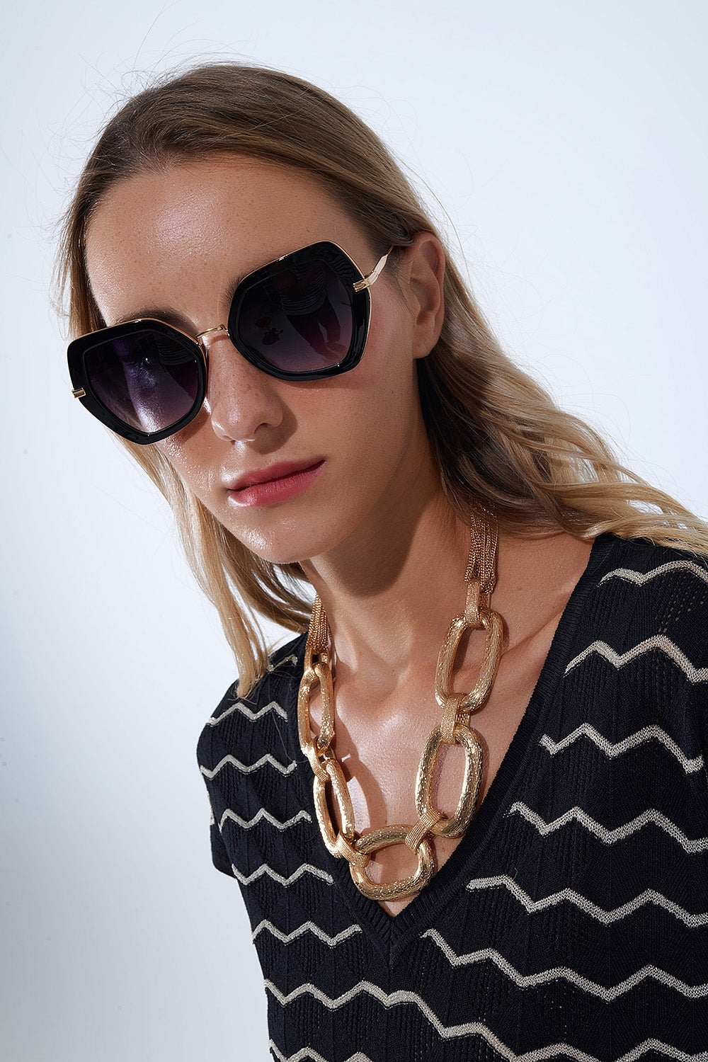 Extra Large Hexagonal Cat Eye Sunglasses em preto