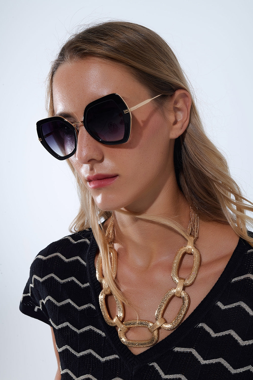 Extra Large Hexagonal Cat Eye Sunglasses em preto