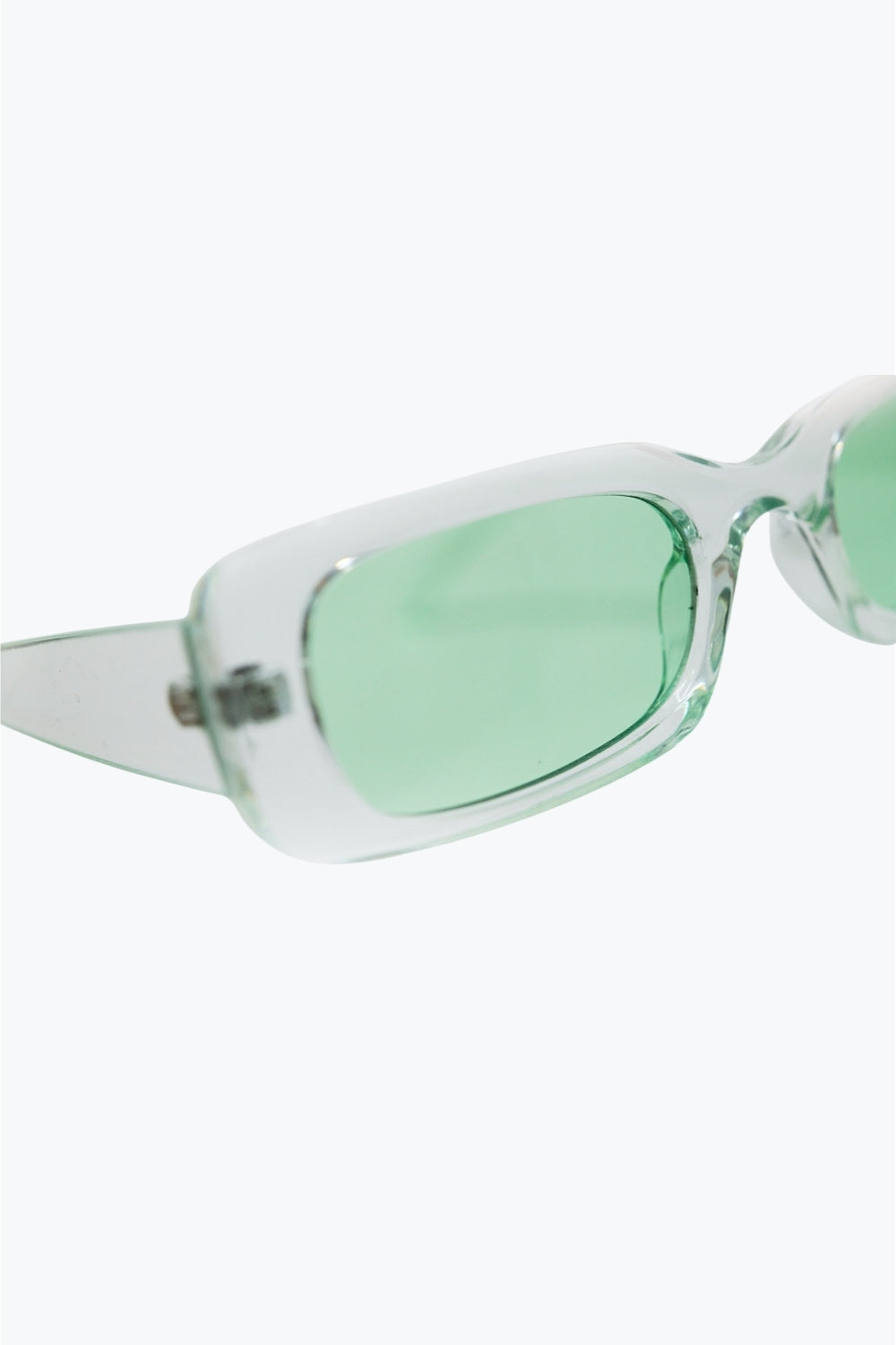 Óculos de sol rectangulares verdes transparentes com lentes verdes fumadas