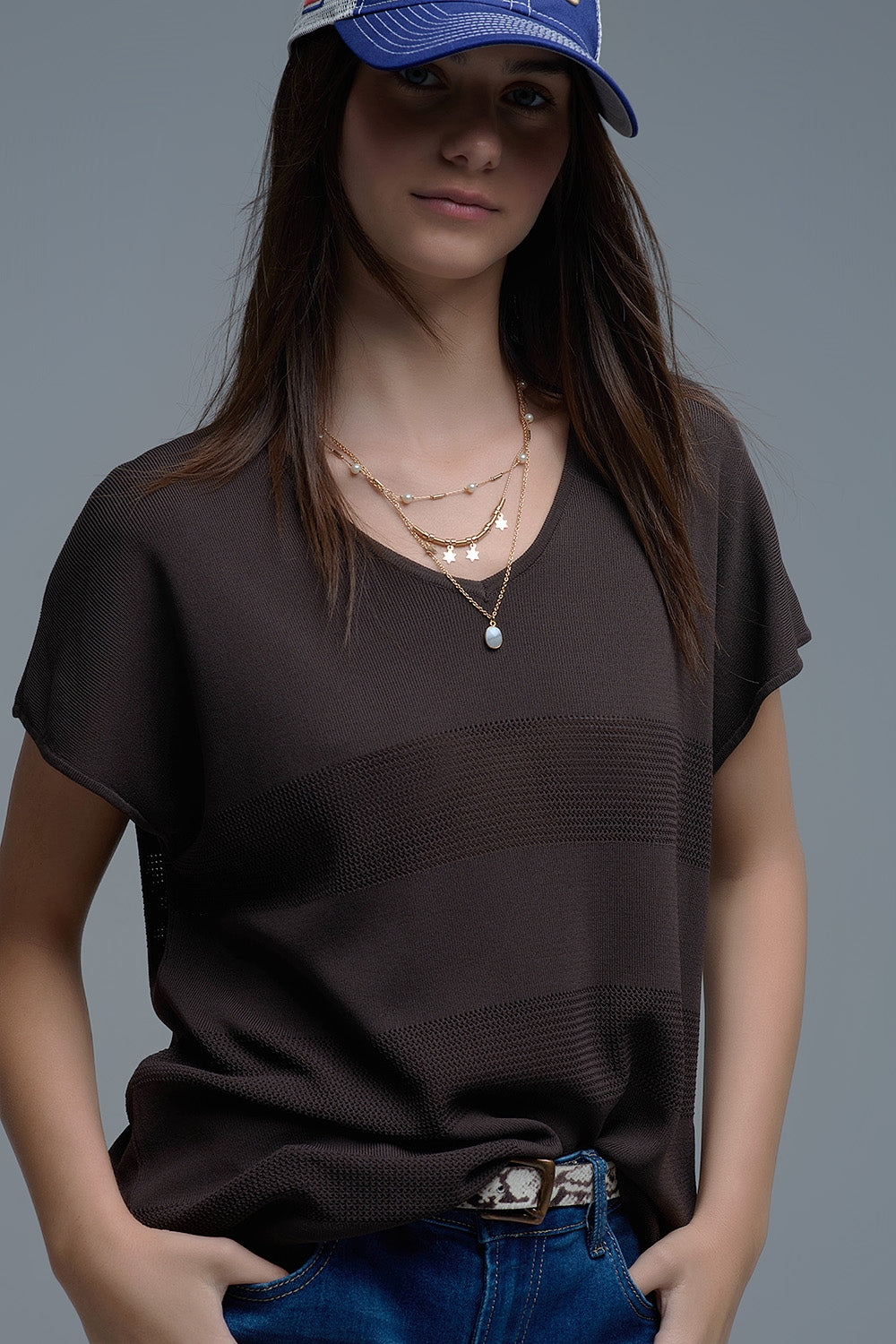Camisola de malha com riscas castanhas
