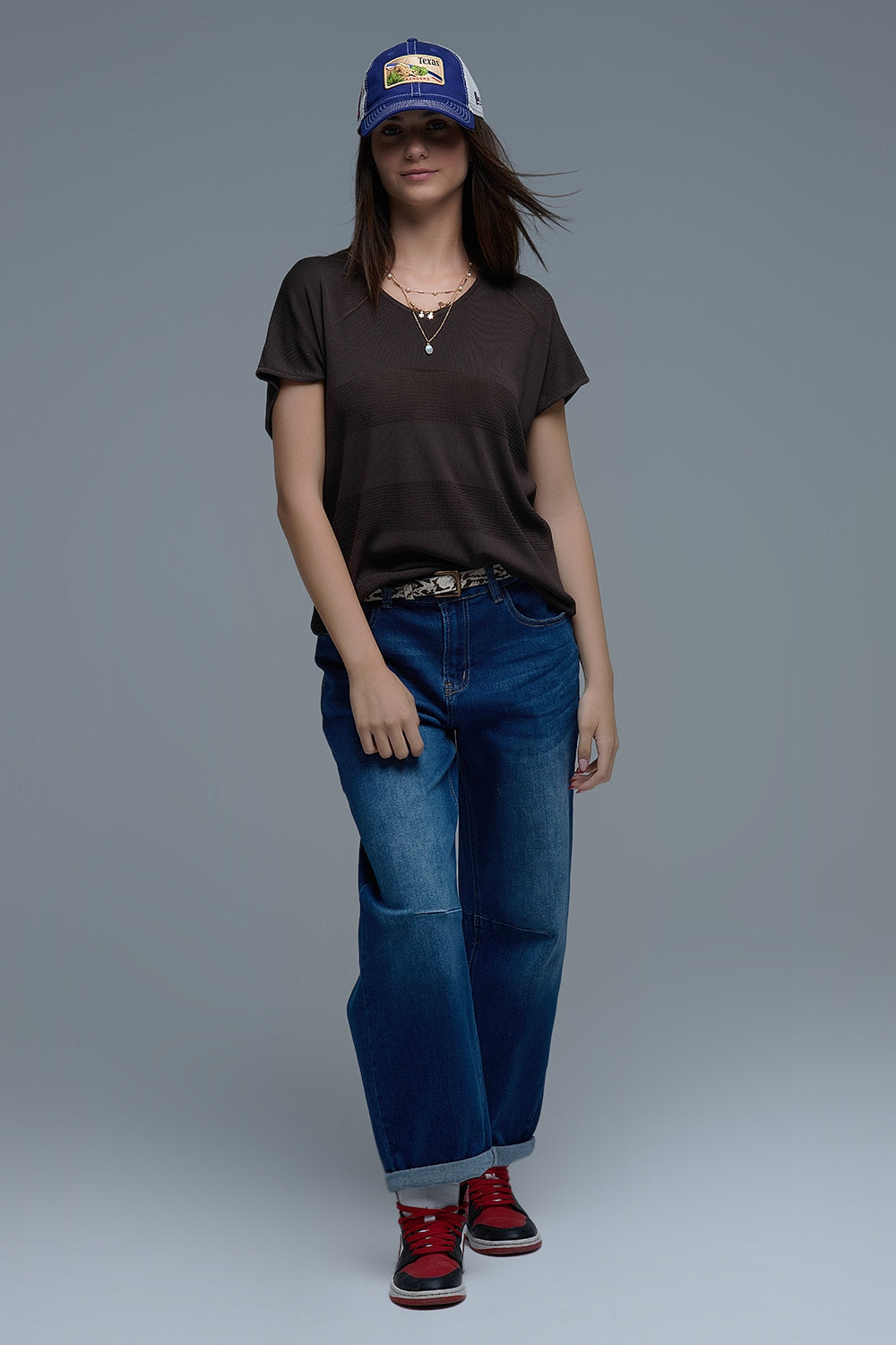 Camisola de malha com riscas castanhas