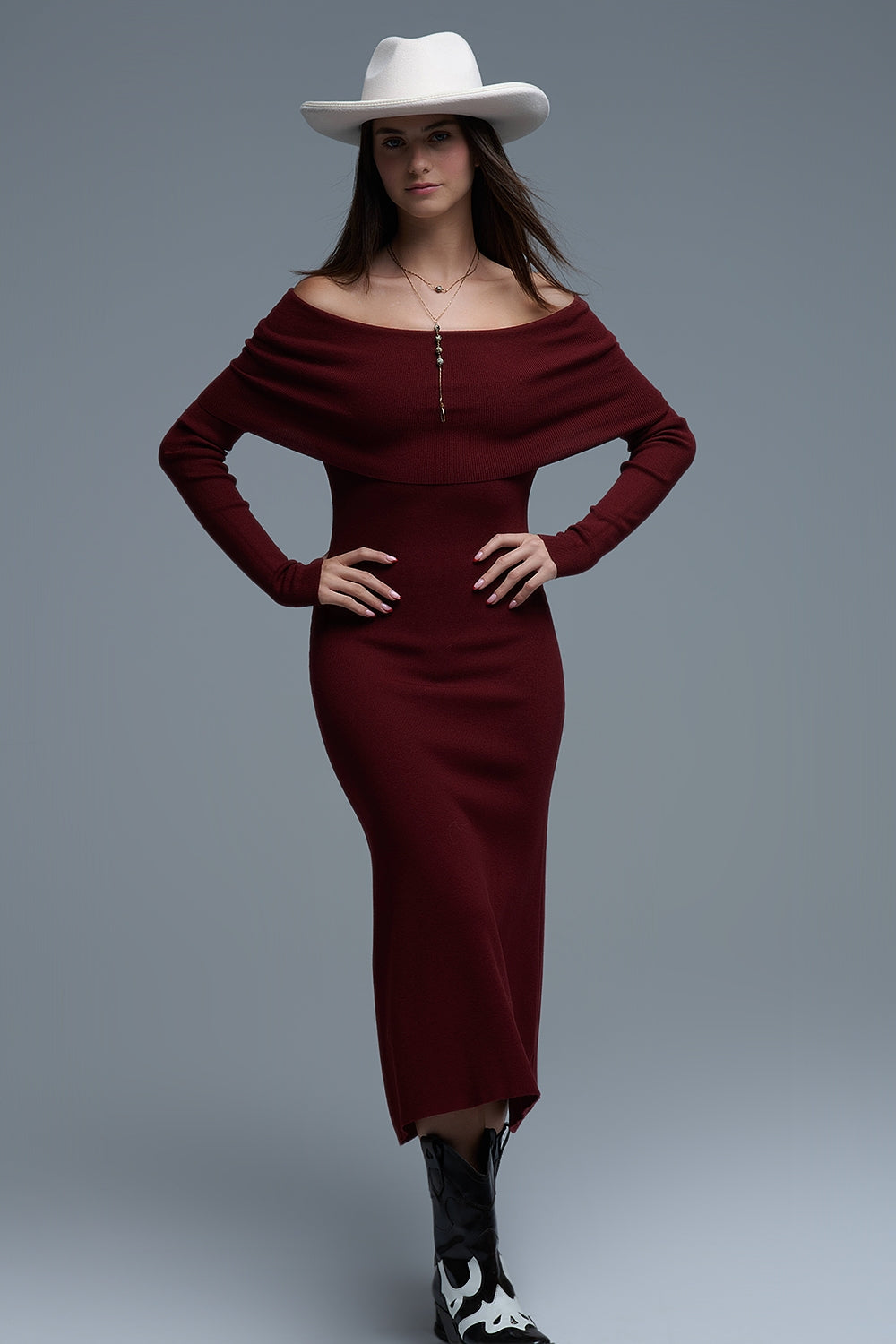 Vestido Maxi Bardot largo em malha cor de vinho