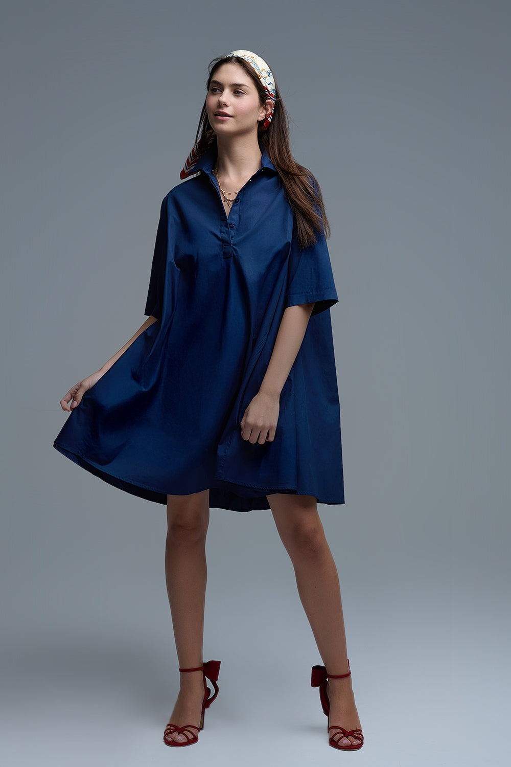 Vestido de popelina com mangas 3/4 de tamanho grande em azul-marinho
