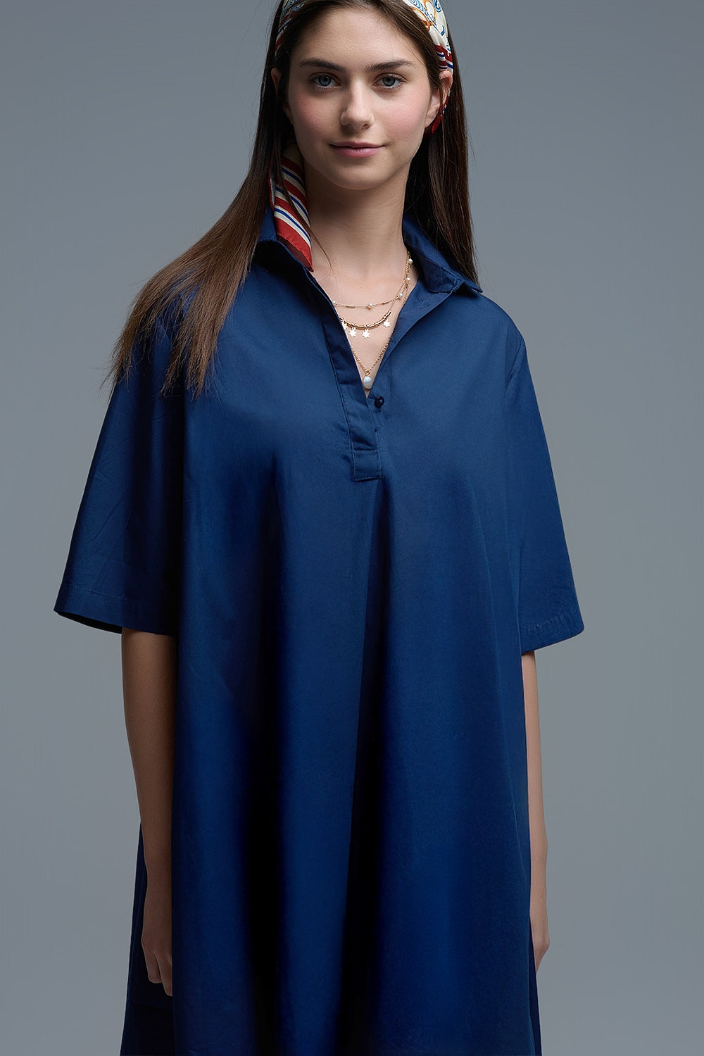 Vestido de popelina com mangas 3/4 de tamanho grande em azul-marinho