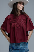 Blusa descontraída de estilo boémio cor de vinho com pormenores bordados