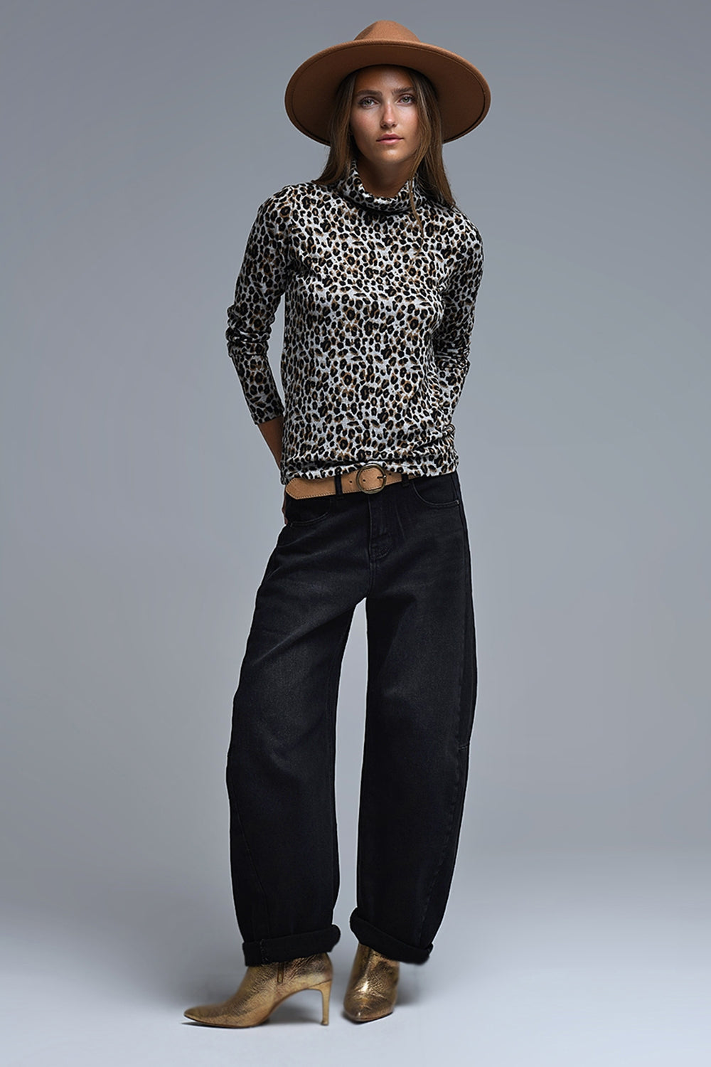 Top de gola alta de manga comprida com estampado de leopardo castanho