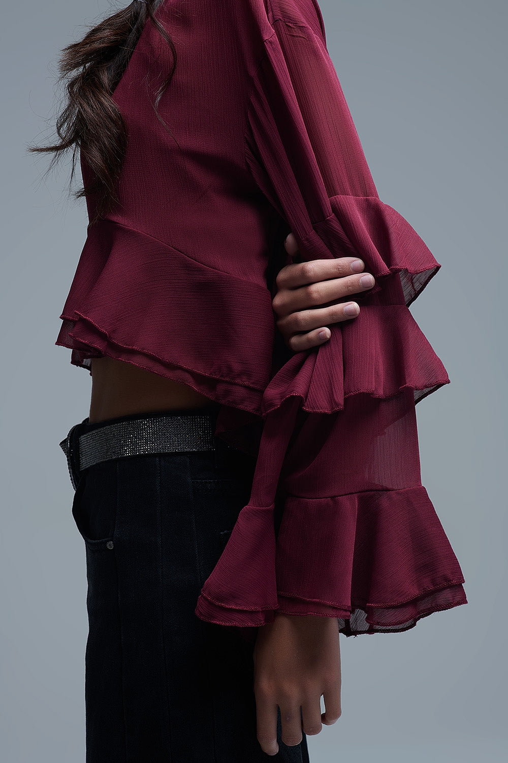 Blusa borgonha em chiffon com folhos