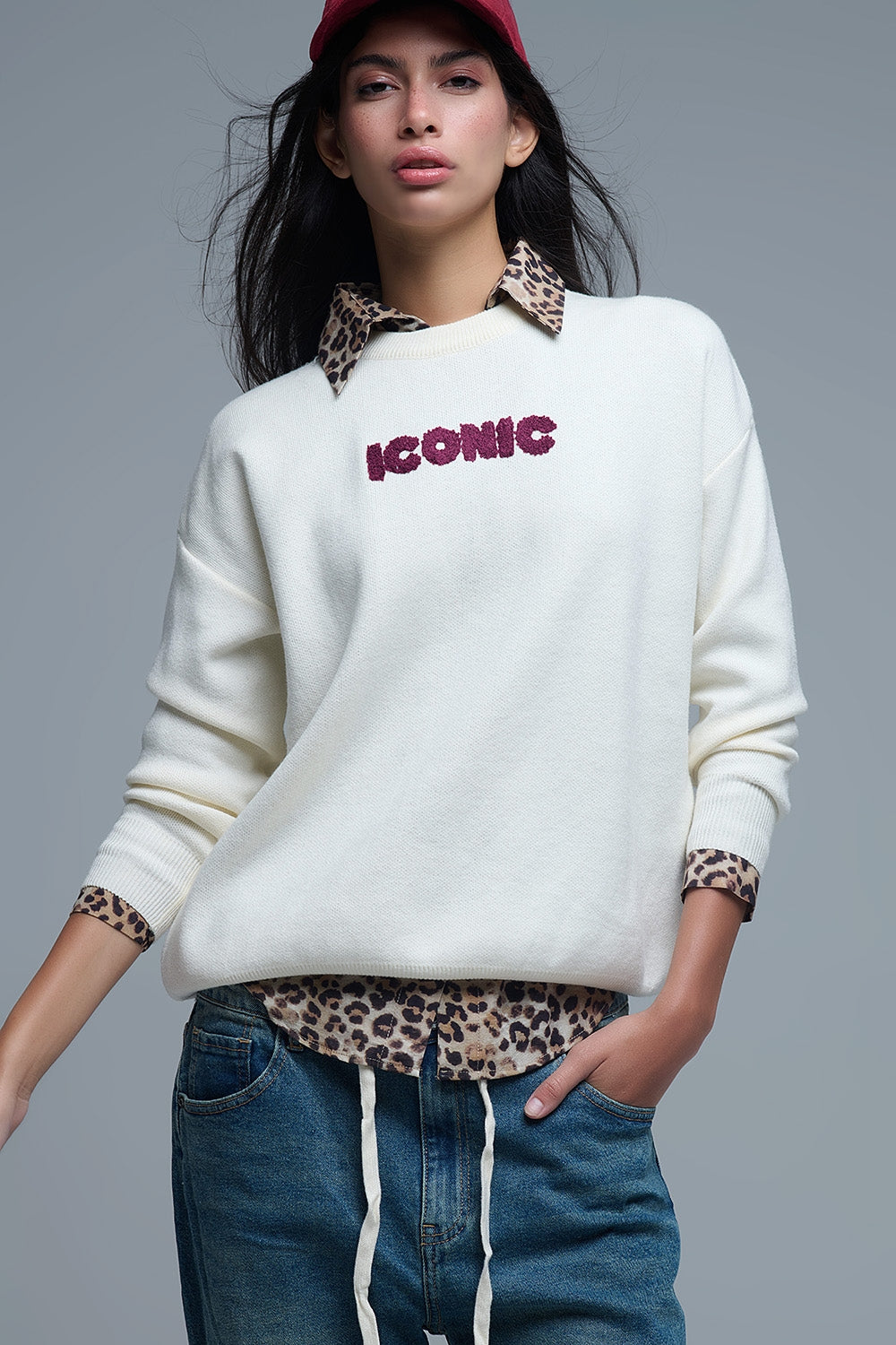 Camisola ICONIC bordada com estampado Global Tour nas costas em creme
