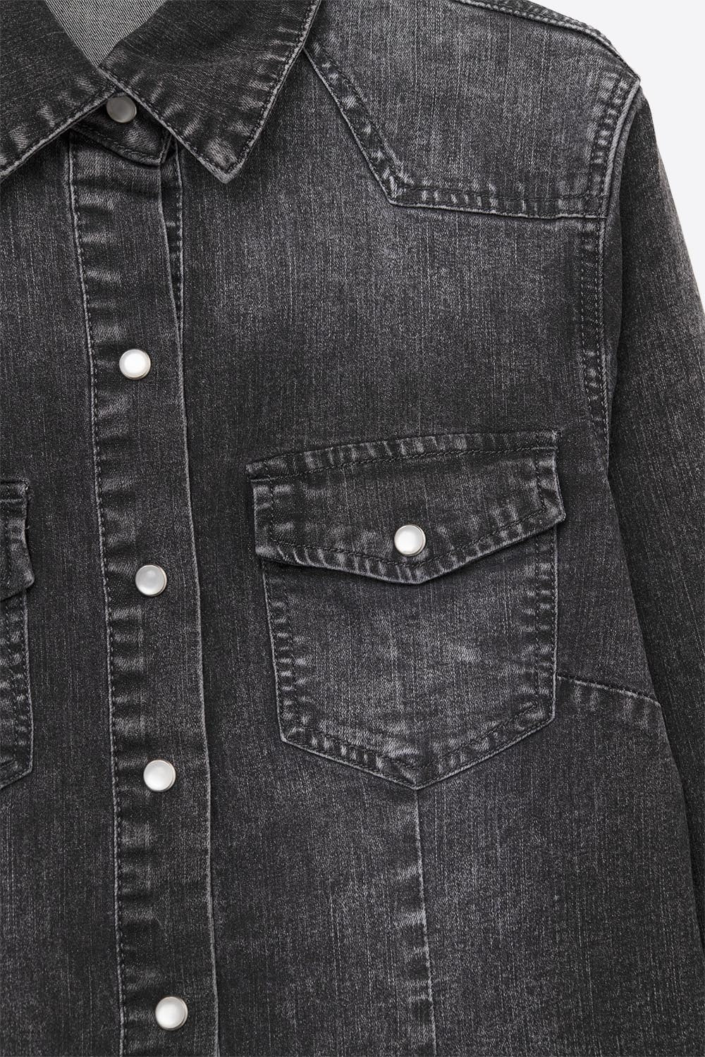 Jaqueta Camisa de Denim Preto Lavado com Botões