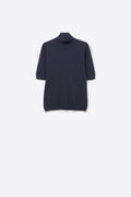 Camisola de malha fina em azul-marinho com gola alta e mangas até ao cotovelo