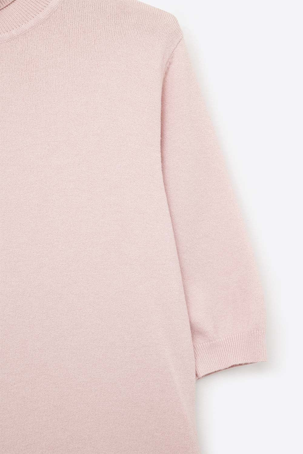 Camisola de malha fina cor-de-rosa com gola alta e mangas até ao cotovelo