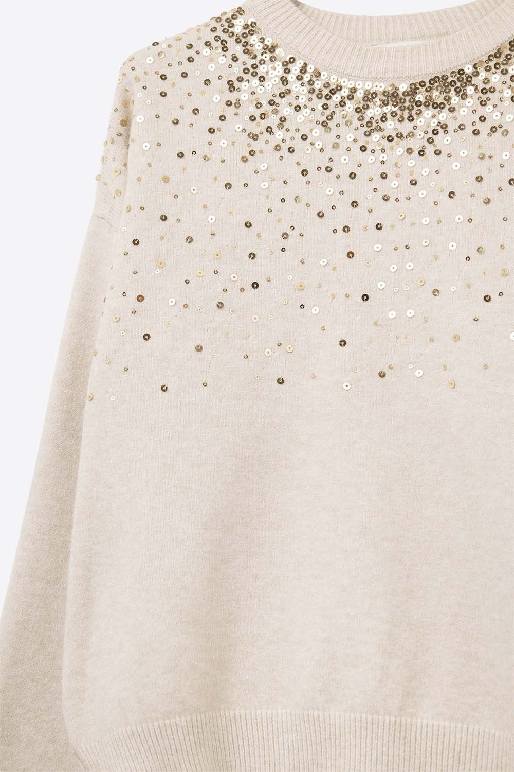 Camisola de malha macia creme decorada com lantejoulas na frente