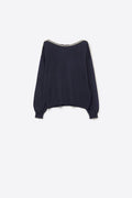 Camisola de malha fina azul-marinho com gola em barco e pormenor de strass